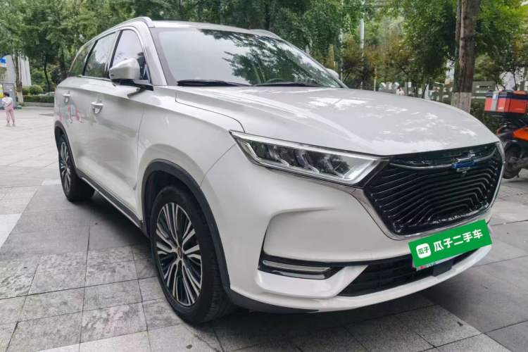 Used CHANGAN OSHAN X7 2021 1.5T Automatic Luxury Model Front Right 45 Deg