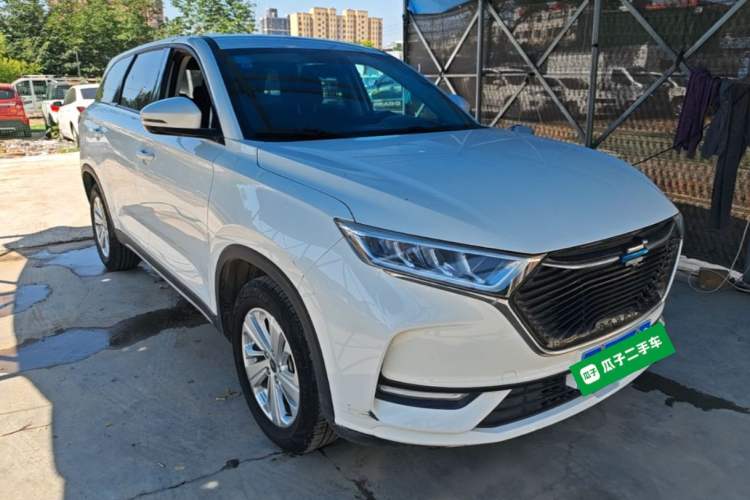 Used CHANGAN OSHAN X7 2021 1.5T Automatic Elite Edition Front Right 45 Deg