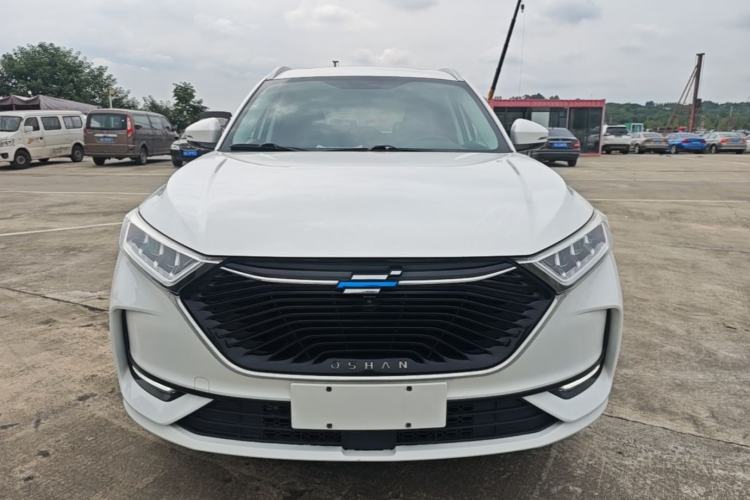 Used CHANGAN OSHAN X7 2021 1.5T Automatic Luxury Model Front