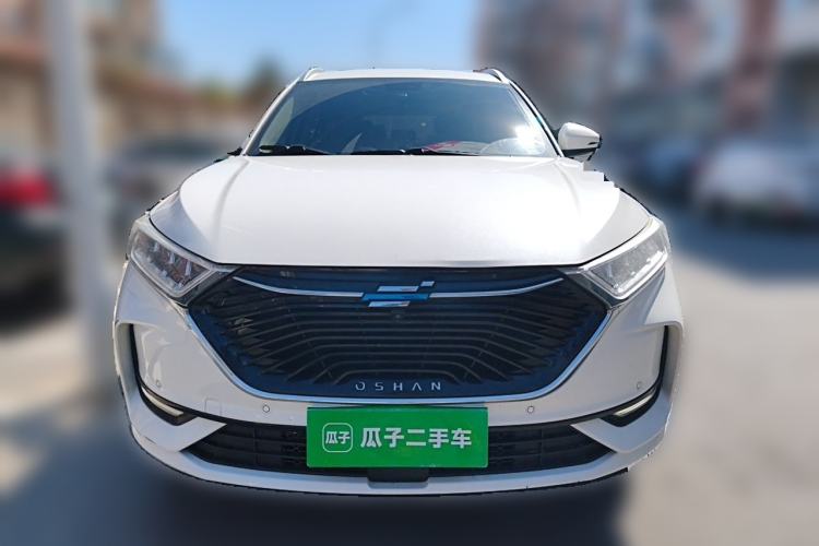 Used CHANGAN OSHAN X7 2021 1.5T Space Freedom Edition with Automatic Parking and Facial Recognition Front
