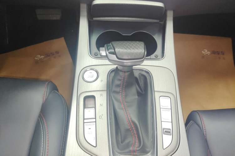 Used CHANGAN OSHAN X7 2021 1.5T Automatic Luxury Model Gear Lever