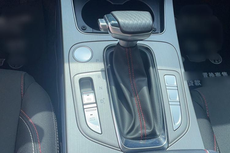 Used CHANGAN OSHAN X7 2021 1.5T Automatic Elite Edition Gear Lever