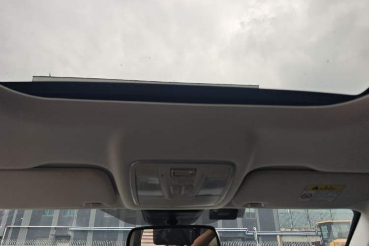 Used CHANGAN OSHAN X7 2021 1.5T Automatic Luxury Model Headliner