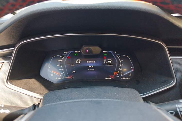 Used CHANGAN OSHAN X7 2021 1.5T Space Freedom Edition with Automatic Parking and Facial Recognition Instrument Cluster