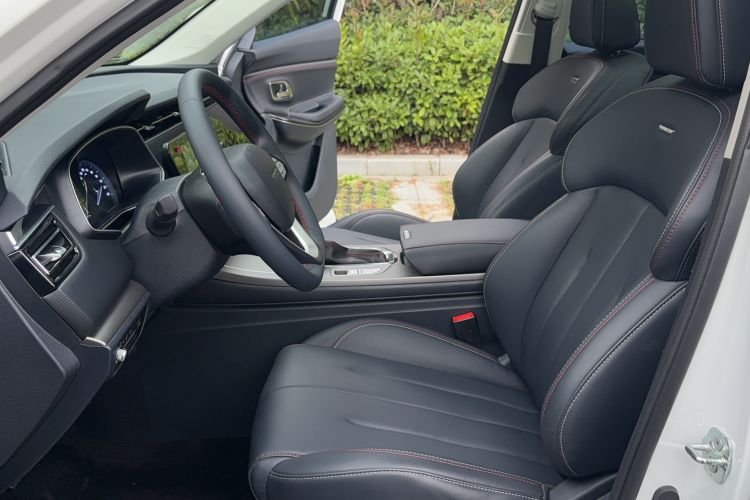Used CHANGAN OSHAN X7 2021 1.5T Automatic Luxury Version Interior 1