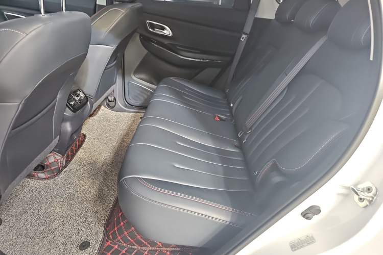 Used CHANGAN OSHAN X7 2021 1.5T Automatic Geeker Edition Interior 1