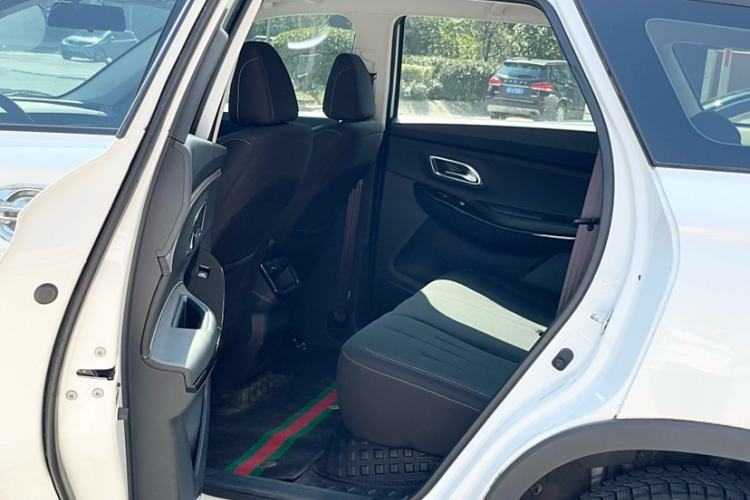 Used CHANGAN OSHAN X7 2021 1.5T Automatic Elite Edition Interior 3