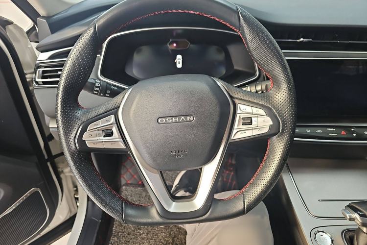 Used CHANGAN OSHAN X7 2021 1.5T Automatic Geeker Edition Interior 4