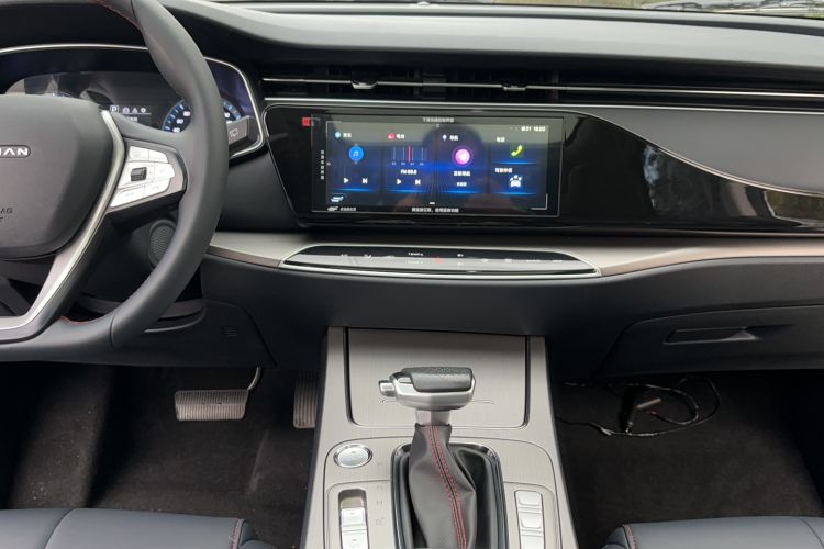 Used CHANGAN OSHAN X7 2021 1.5T Automatic Luxury Version Interior 6