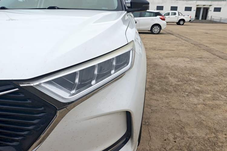 Used CHANGAN OSHAN X7 2021 1.5T Automatic Luxury Version Left Front Headlight