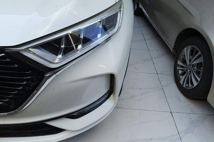 Used CHANGAN OSHAN X7 2021 1.5T Automatic Luxury Model Left Front Headlight