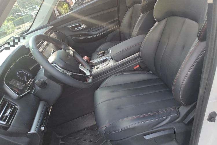 Used CHANGAN OSHAN X7 2021 1.5T Automatic Luxury Version Left Front Seat