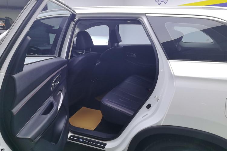 Used CHANGAN OSHAN X7 2021 1.5T Automatic Luxury Model Left Rear Seat