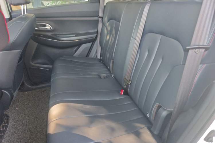 Used CHANGAN OSHAN X7 2021 1.5T Automatic Luxury Model Left Rear Seat