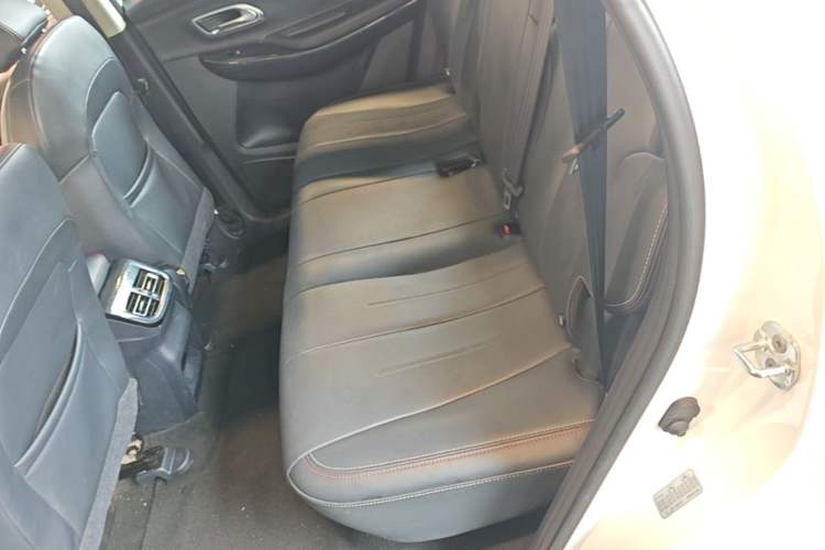 Used CHANGAN OSHAN X7 2021 1.5T Automatic Luxury Model Left Rear Seat