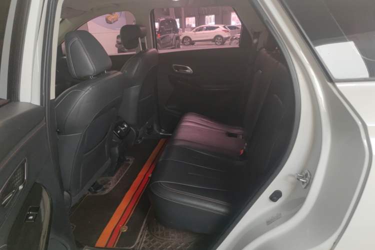 Used CHANGAN OSHAN X7 2021 1.5T Automatic Luxury Model Left Rear Seat