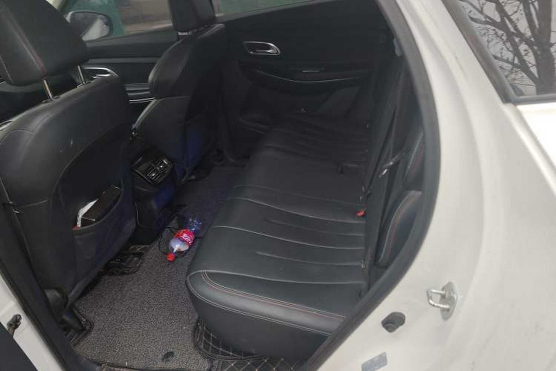 Used CHANGAN OSHAN X7 2021 1.5T Automatic Luxury Model Left Rear Seat