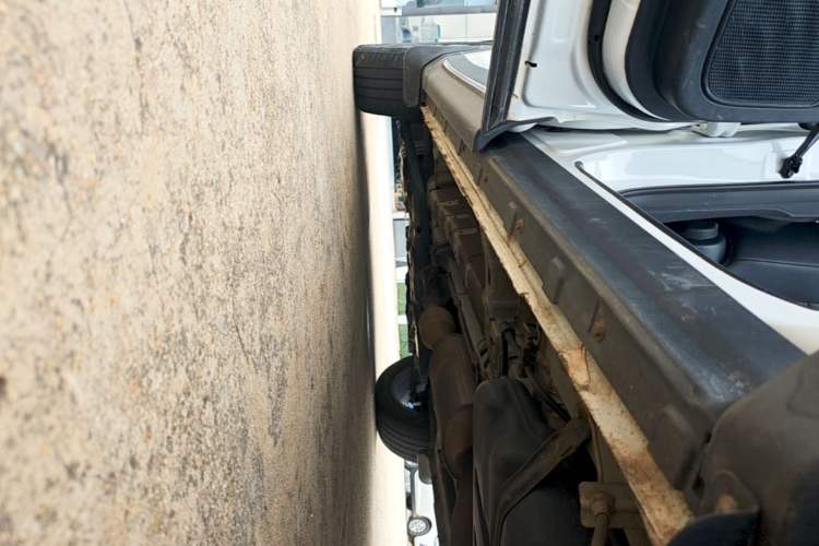 Used CHANGAN OSHAN X7 2021 1.5T Automatic Luxury Version Left Side Sill