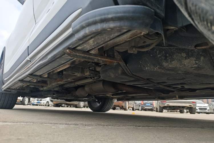Used CHANGAN OSHAN X7 2021 1.5T Automatic Luxury Model Left Side Sill