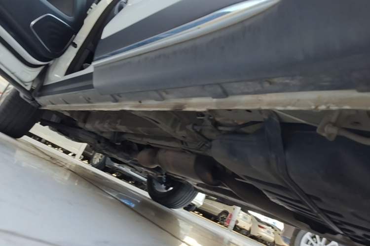 Used CHANGAN OSHAN X7 2021 1.5T Automatic Luxury Model Left Side Sill
