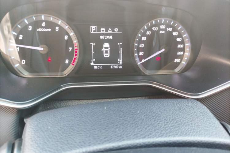 Used CHANGAN OSHAN X7 2021 1.5T Automatic Luxury Version Odometer Close Up