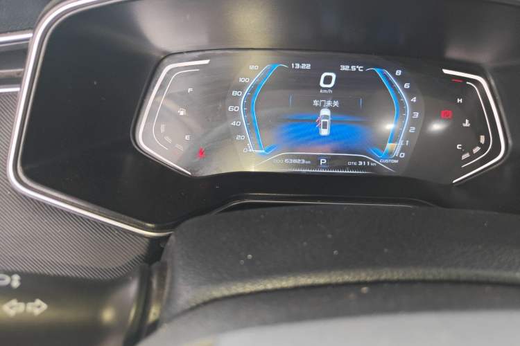 Used CHANGAN OSHAN X7 2021 1.5T Automatic Luxury Model Odometer Close Up