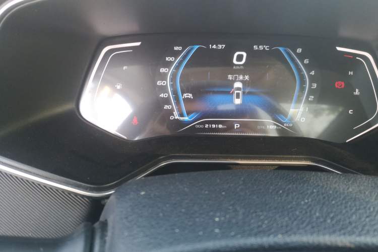 Used CHANGAN OSHAN X7 2021 1.5T Automatic Luxury Model Odometer Close Up
