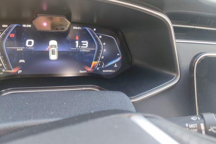 Used CHANGAN OSHAN X7 2021 1.5T Space Freedom Edition with Automatic Parking and Facial Recognition Odometer Close Up