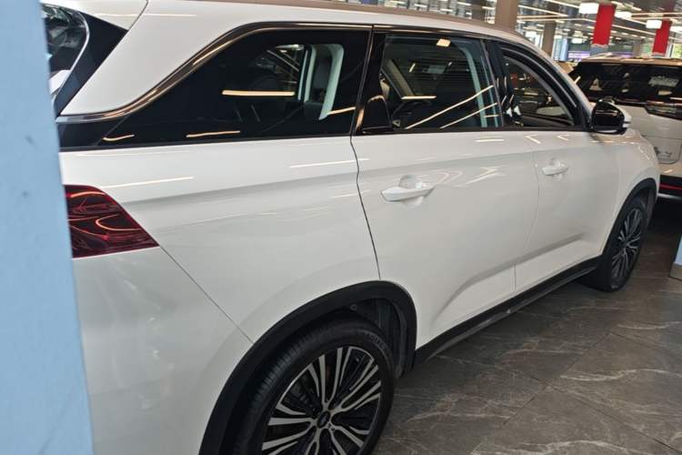 Used CHANGAN OSHAN X7 2021 1.5T Automatic Luxury Model Rear Right 45 Deg