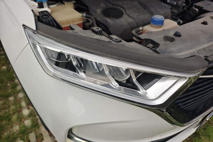 Used CHANGAN OSHAN X7 2021 1.5T Automatic Luxury Model Right Front Headlight