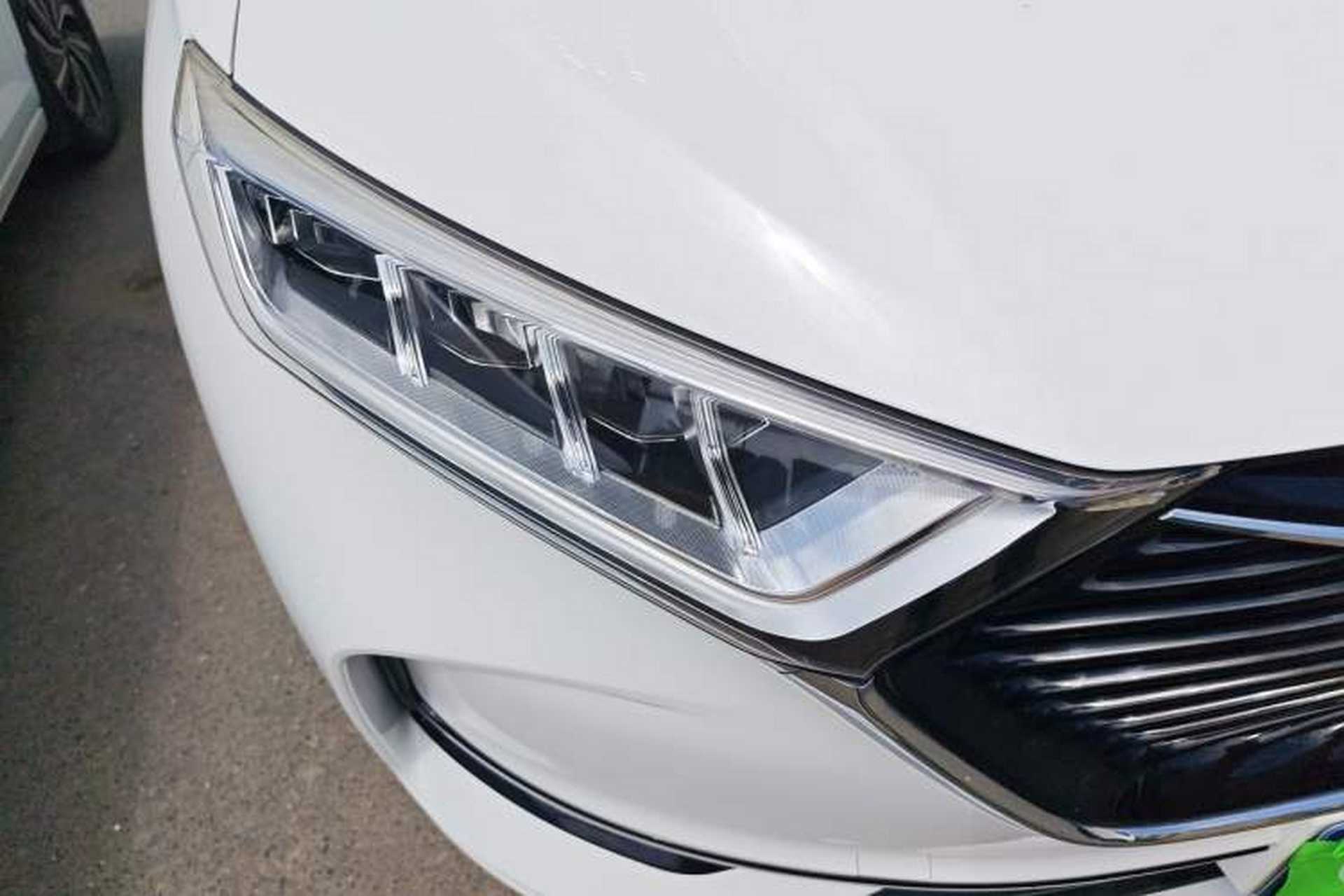 Used CHANGAN OSHAN X7 2021 1.5T Automatic Luxury Model Right Front Headlight