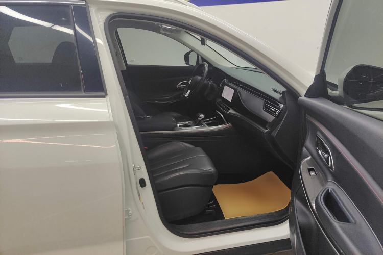 Used CHANGAN OSHAN X7 2021 1.5T Automatic Luxury Model Right Front Seat