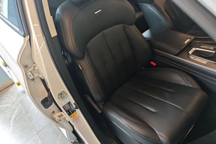 Used CHANGAN OSHAN X7 2021 1.5T Automatic Luxury Model Right Front Seat