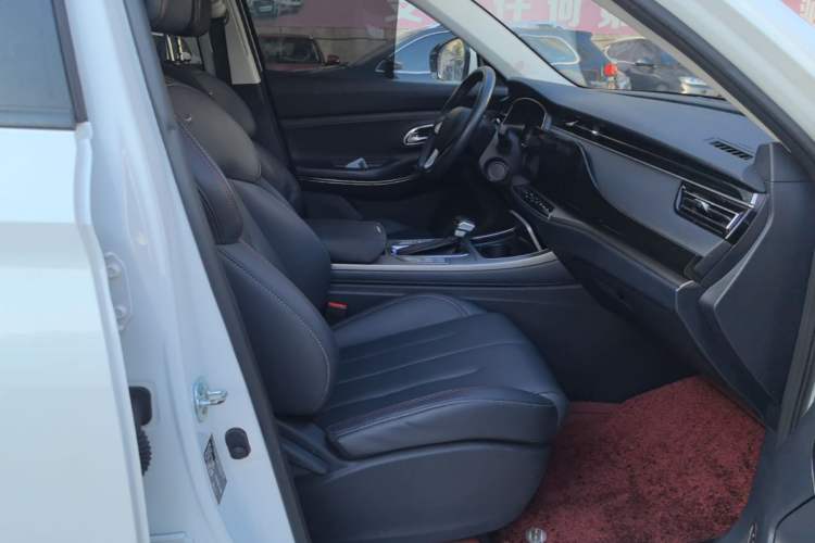 Used CHANGAN OSHAN X7 2021 1.5T Automatic Luxury Version Right Front Seat