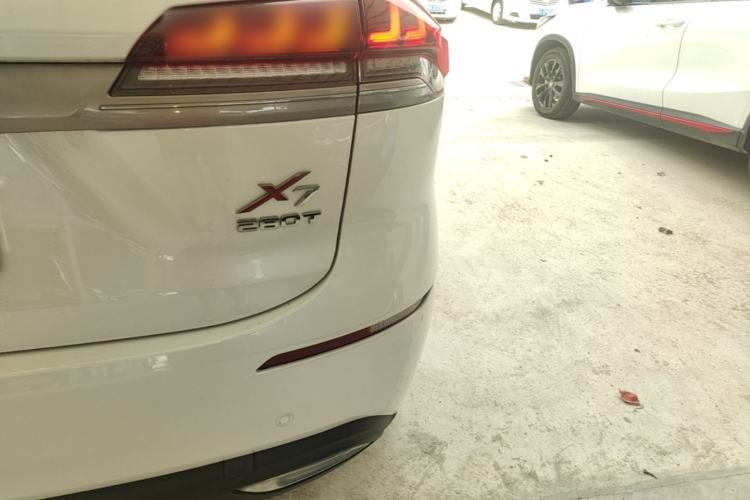 Used CHANGAN OSHAN X7 2021 1.5T Automatic Pilot Version Right Rear Taillight