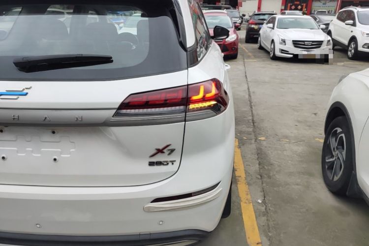 Used CHANGAN OSHAN X7 2021 1.5T Manual Comfort Model Right Rear Taillight