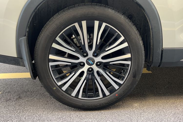Used CHANGAN OSHAN X7 2021 1.5T Automatic Luxury Model Right Rear Wheel Hub