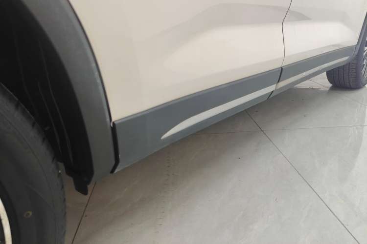 Used CHANGAN OSHAN X7 2021 1.5T Automatic Luxury Model Right Side Sill