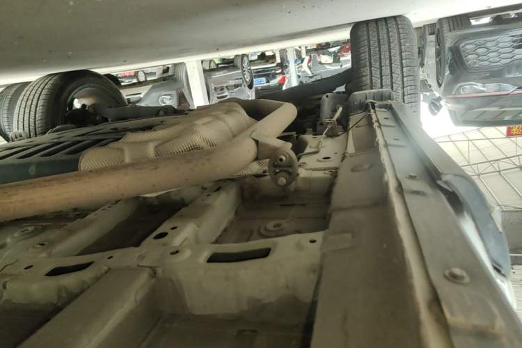Used CHANGAN OSHAN X7 2021 1.5T Automatic Pilot Version Right Side Sill