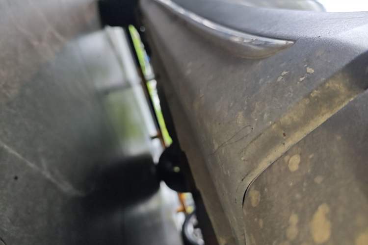 Used CHANGAN OSHAN X7 2021 1.5T Automatic Luxury Model Right Side Sill