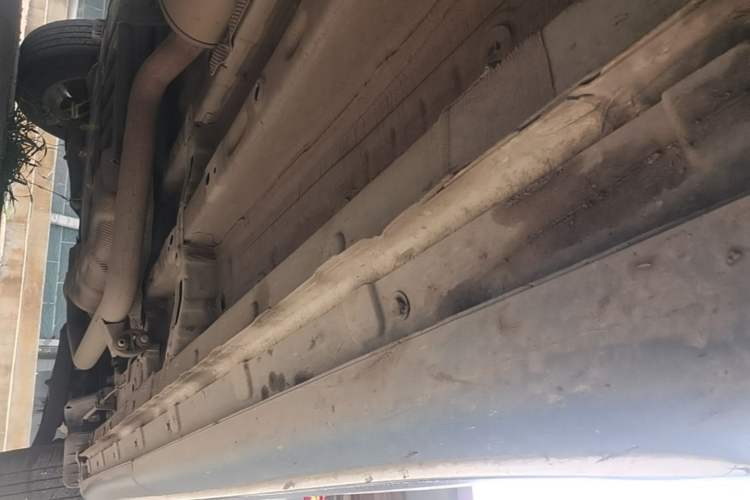 Used CHANGAN OSHAN X7 2021 1.5T Manual Comfort Model Right Side Sill