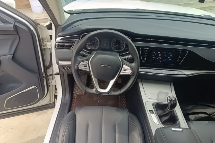 Used CHANGAN OSHAN X7 2021 1.5T Manual Luxury Version Steering Wheel