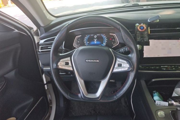 Used CHANGAN OSHAN X7 2021 1.5T Automatic Luxury Model Steering Wheel