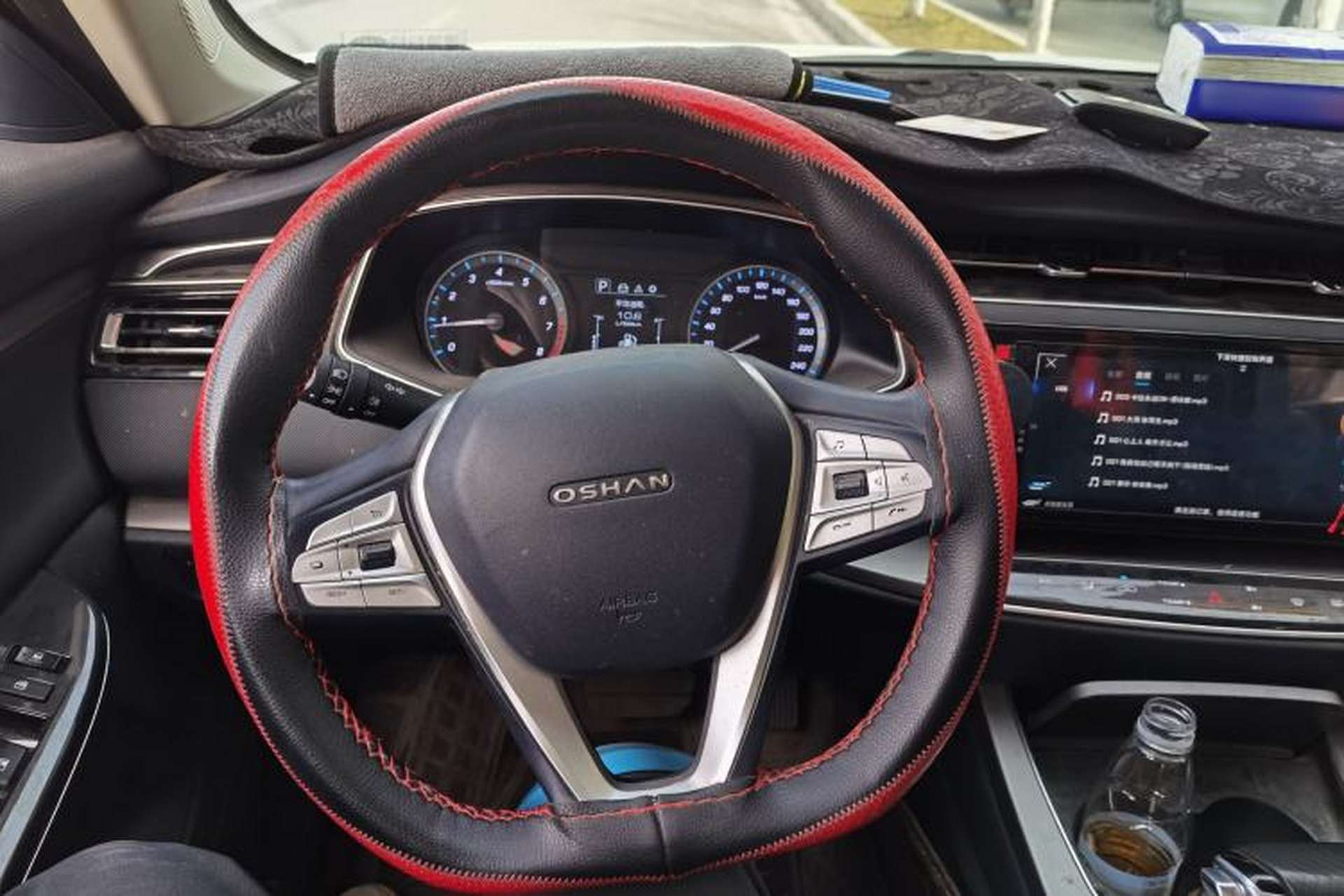Used CHANGAN OSHAN X7 2021 1.5T Automatic Luxury Version Steering Wheel