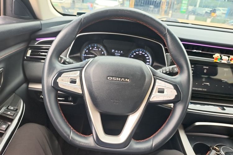 Used CHANGAN OSHAN X7 2021 1.5T Automatic Luxury Version Steering Wheel