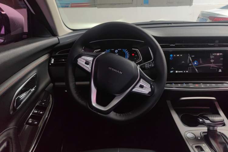 Used CHANGAN OSHAN X7 2021 1.5T Automatic Luxury Model Steering Wheel