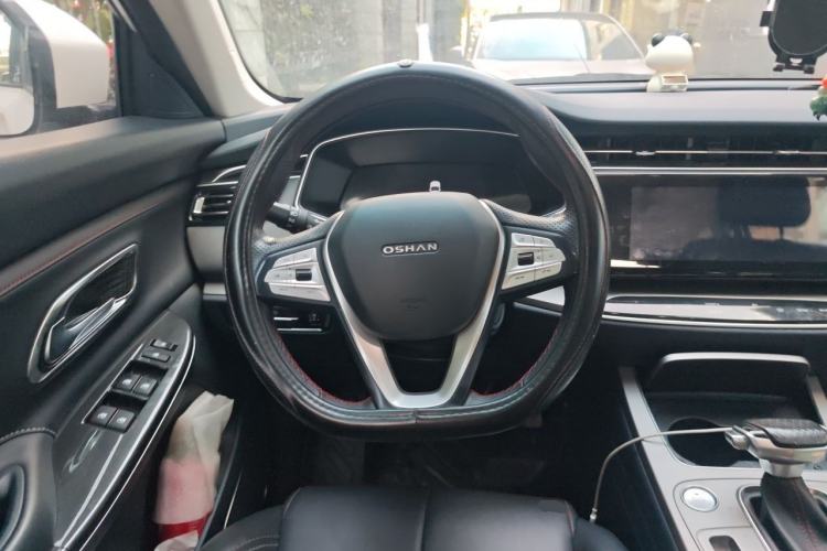 Used CHANGAN OSHAN X7 2021 1.5T Automatic Luxury Model Steering Wheel