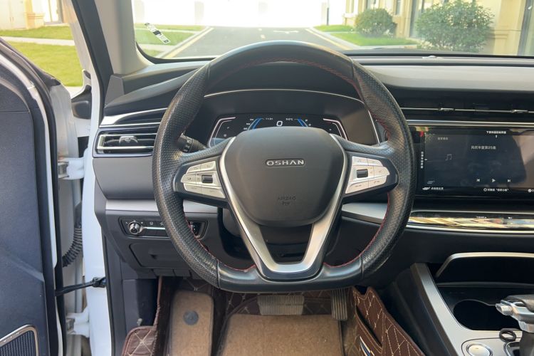 Used CHANGAN OSHAN X7 2021 1.5T Automatic Luxury Model Steering Wheel