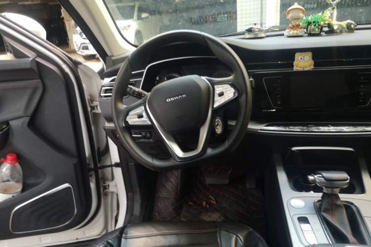 Used CHANGAN OSHAN X7 2021 1.5T Automatic Elite Edition Steering Wheel