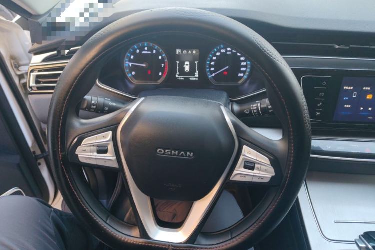 Used CHANGAN OSHAN X7 2021 1.5T Automatic Elite Edition Steering Wheel